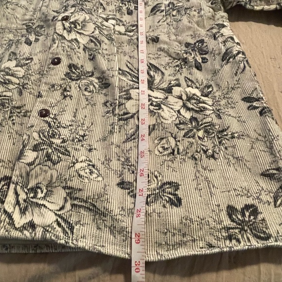 Eddie Bauer Black and White cream Floral Button Down corduroy Shirt jacket - Picture 7 of 9